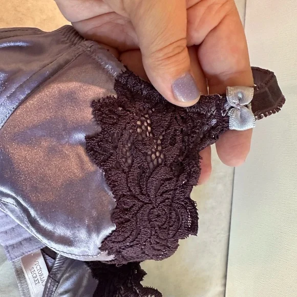 NEW Victoria’s Secret Royalty Purple Balconette Bra - 36B - Picture 4 of 5